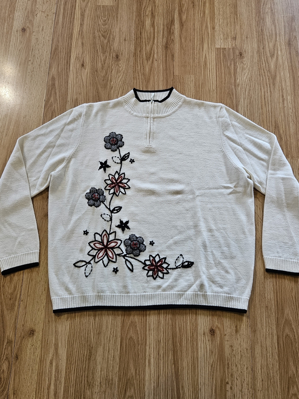 Alfred Dunner Floral Embroidered Cream Quarter Zip Sweater Size XL